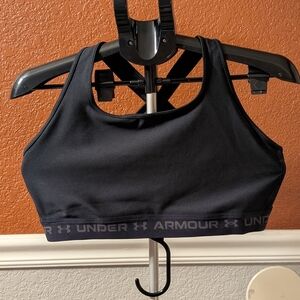 Under Armour Women's Black Crop Top